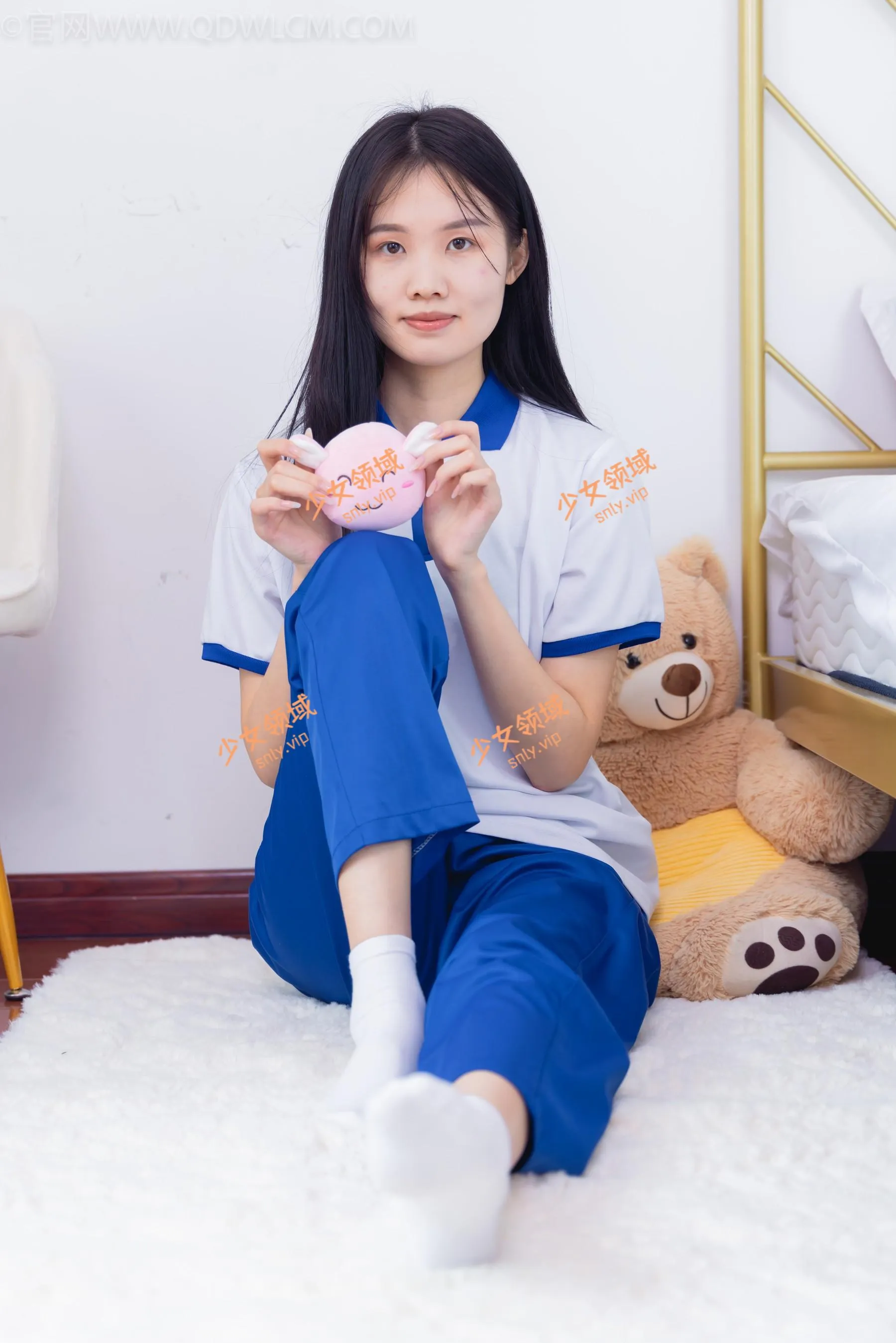 物恋传媒 NO.1515 颜颜-校园时的她 [151P]插图3